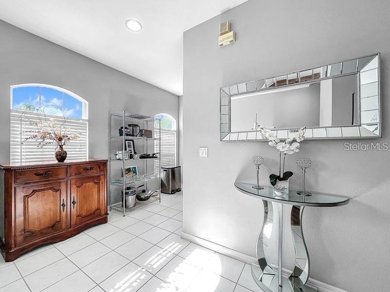 BAYSHORE TWNHS - Residential