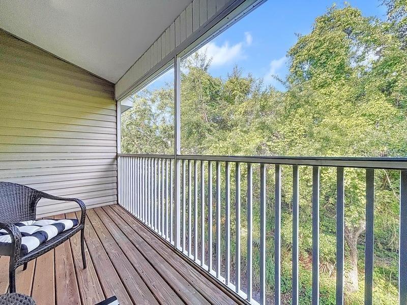 BAYSHORE TWNHS - Residential