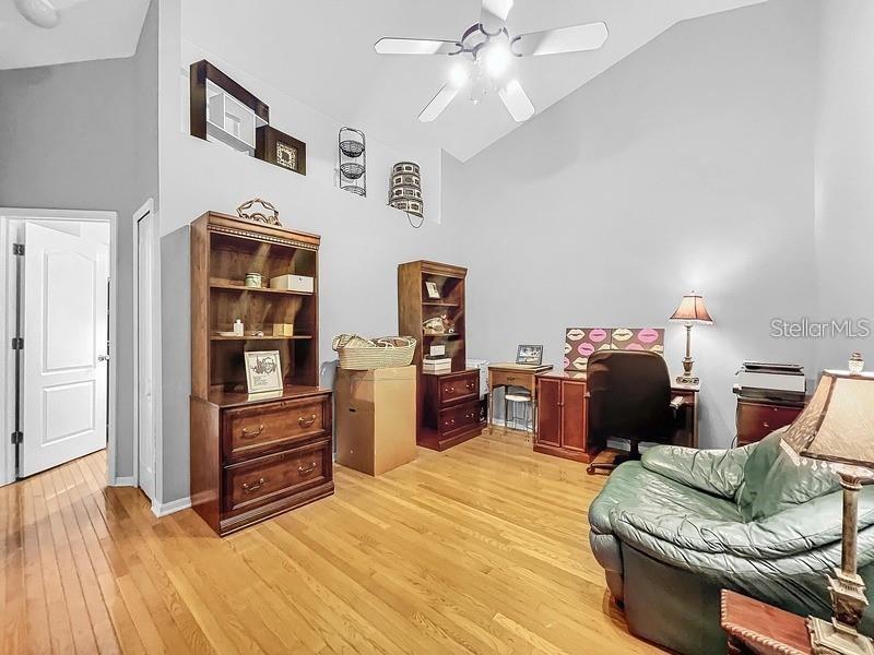 BAYSHORE TWNHS - Residential