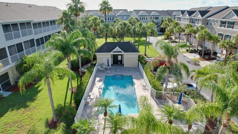 BAYSHORE TWNHS - Residential