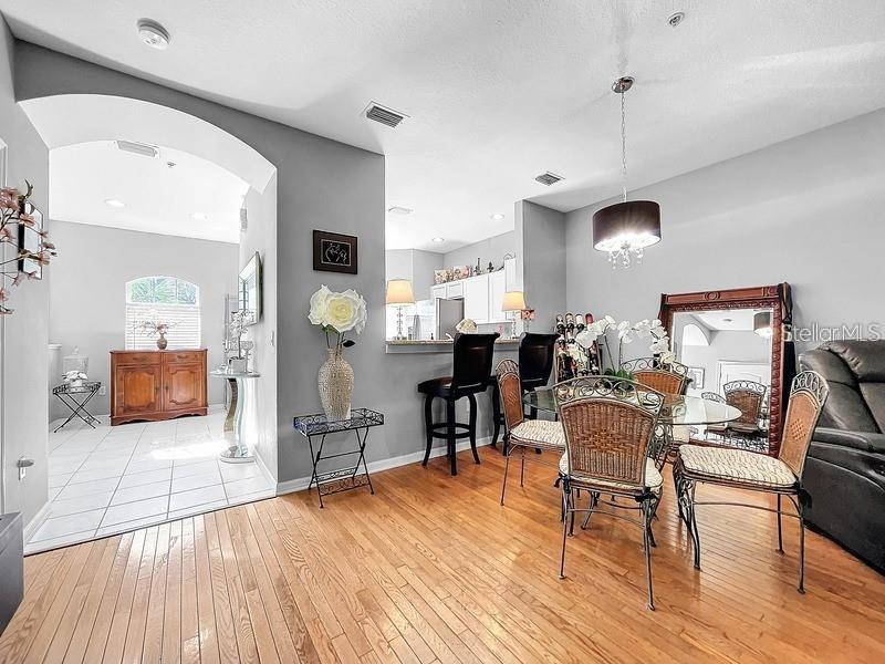 BAYSHORE TWNHS - Residential