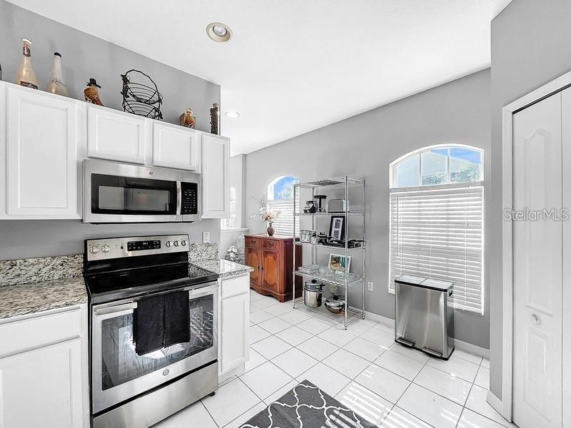 BAYSHORE TWNHS - Residential