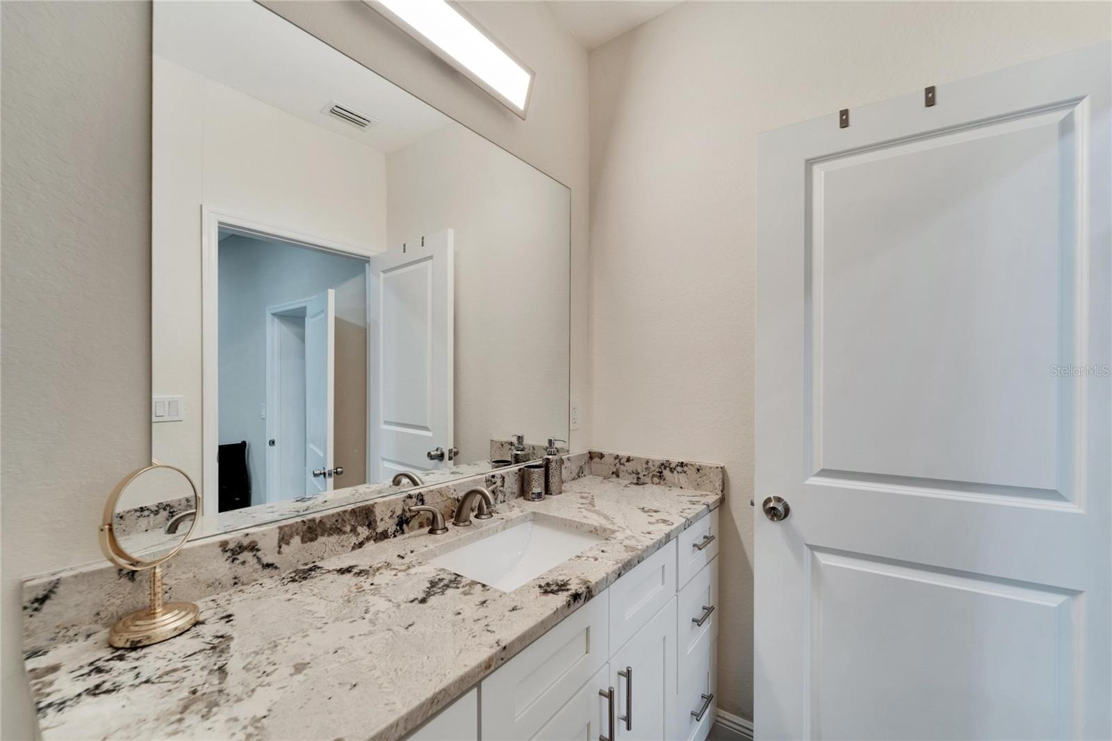 BOUR LANDS - Residential