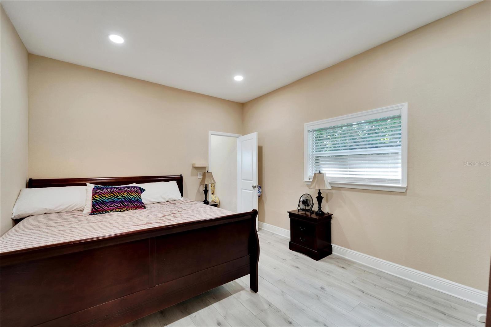 BOUR LANDS - Residential