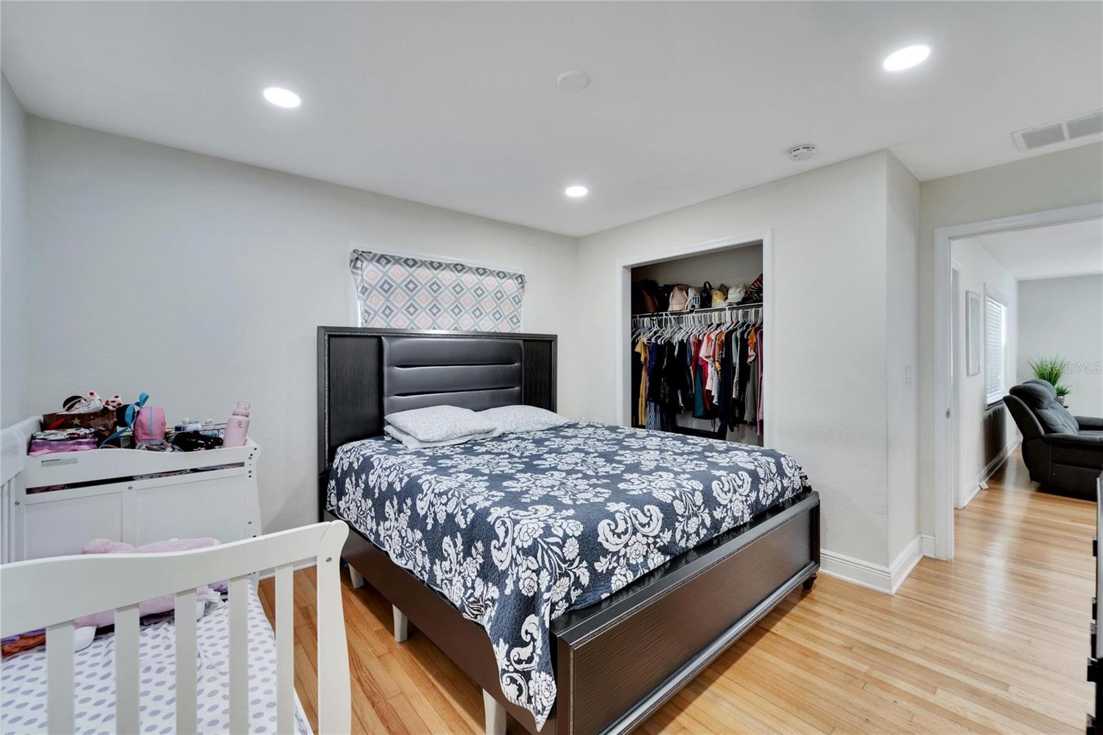 BOUR LANDS - Residential