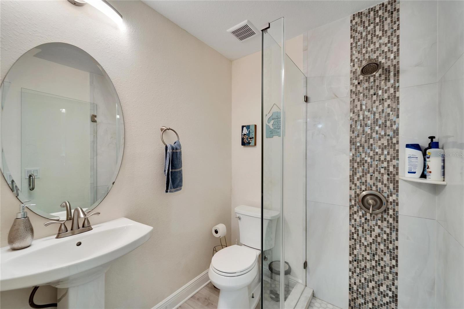 BOUR LANDS - Residential