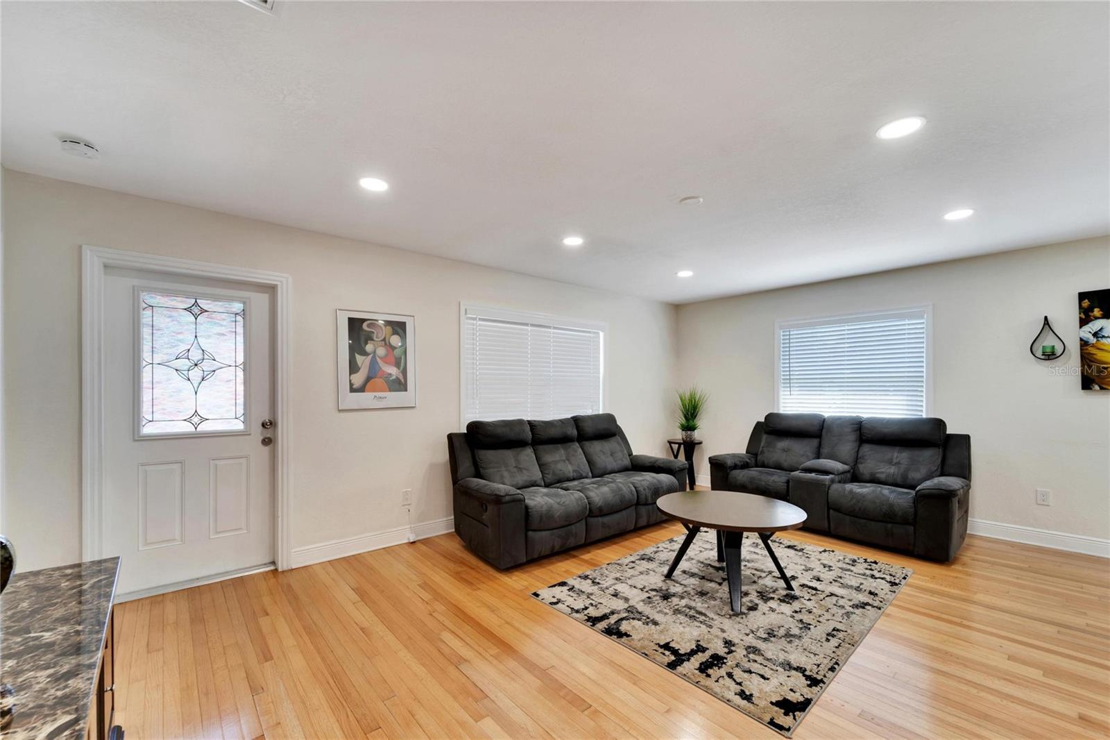 BOUR LANDS - Residential