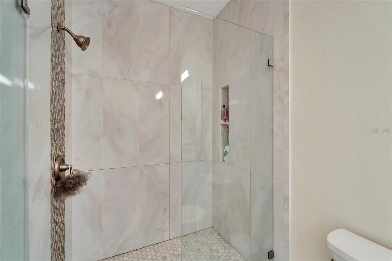 BOUR LANDS - Residential