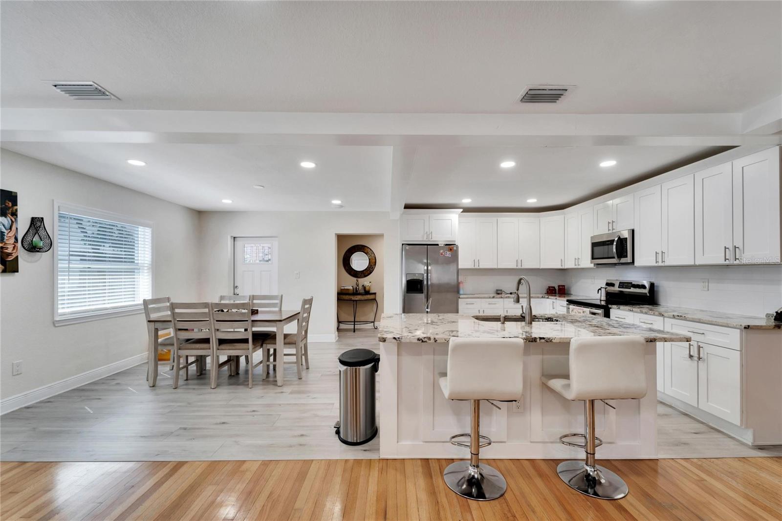 BOUR LANDS - Residential