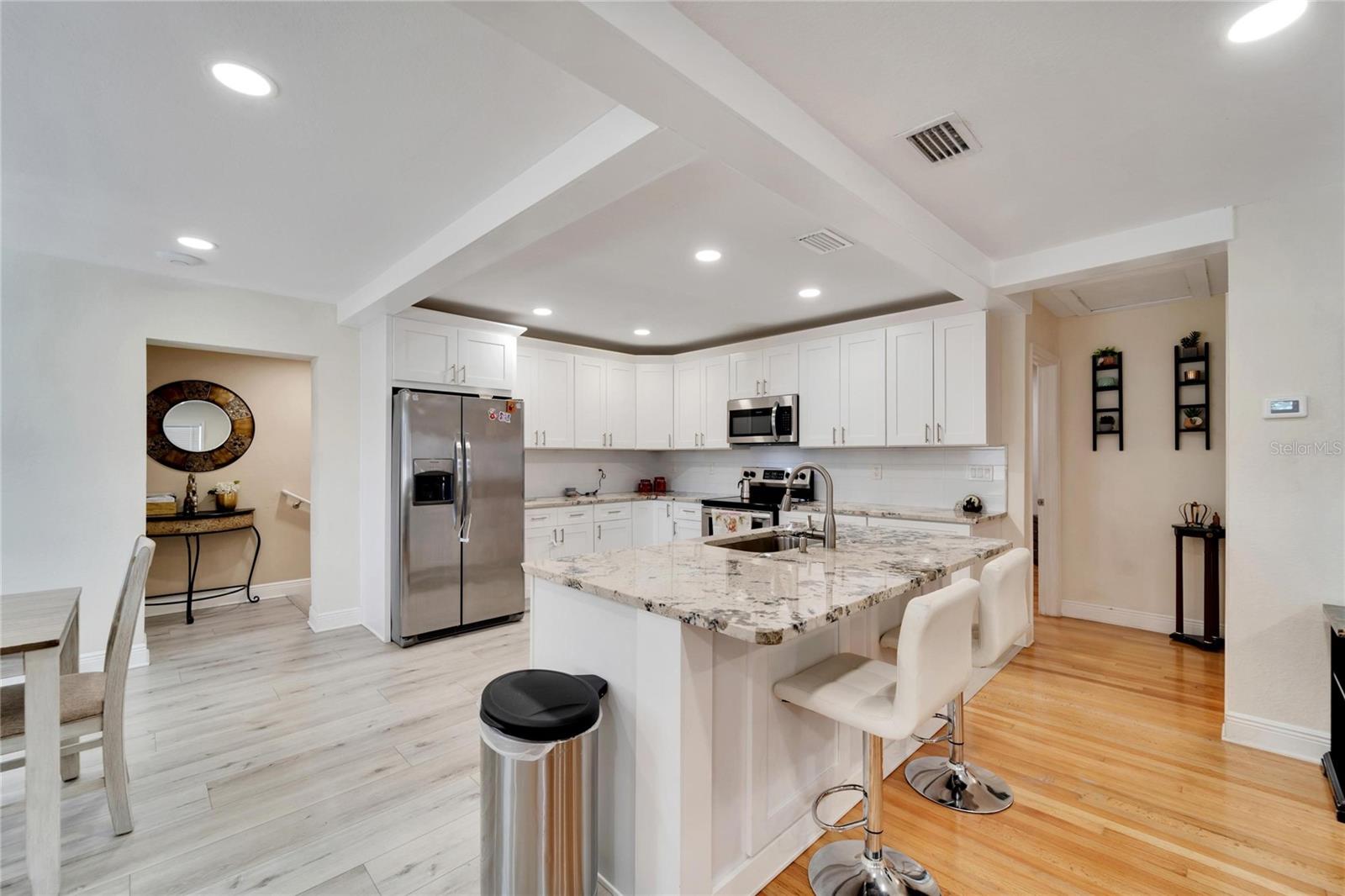 BOUR LANDS - Residential