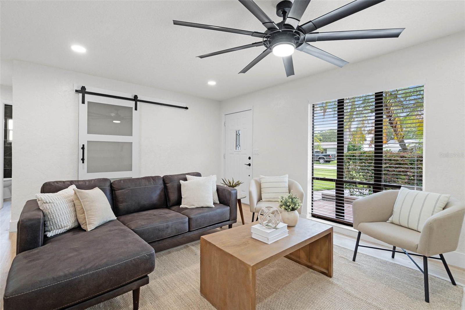2932 CARRIAGE DRIVE