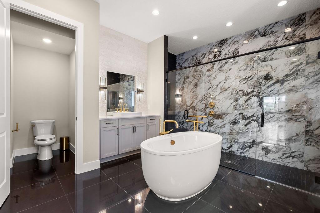 LAUREL POINTE PH 1 - Residential
