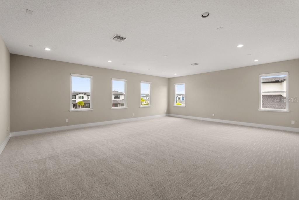 LAUREL POINTE PH 1 - Residential