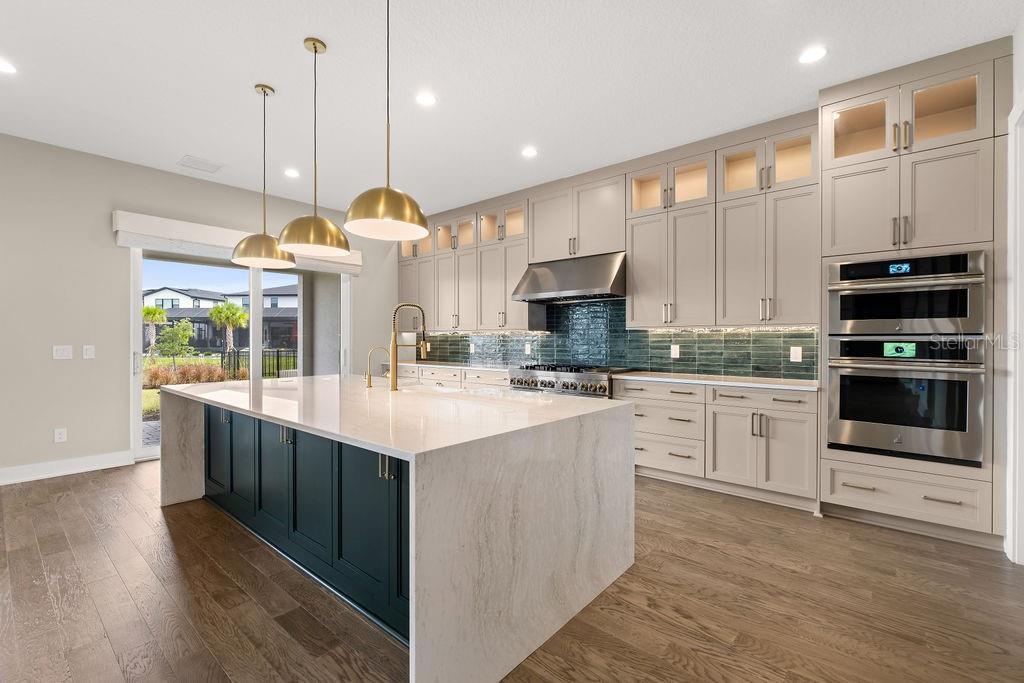 LAUREL POINTE PH 1 - Residential