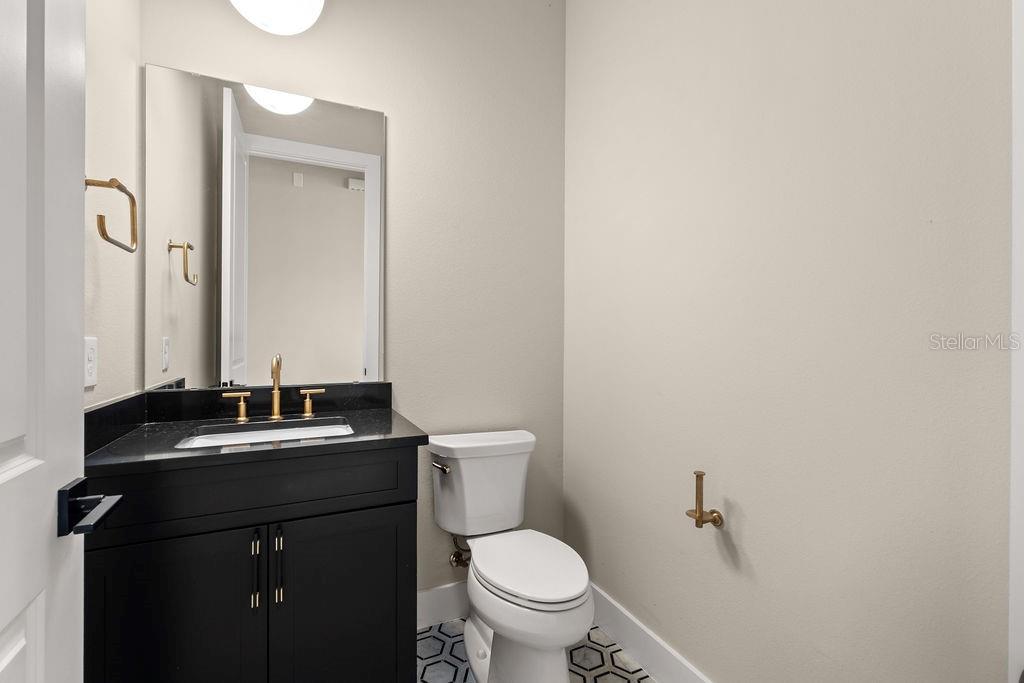 LAUREL POINTE PH 1 - Residential