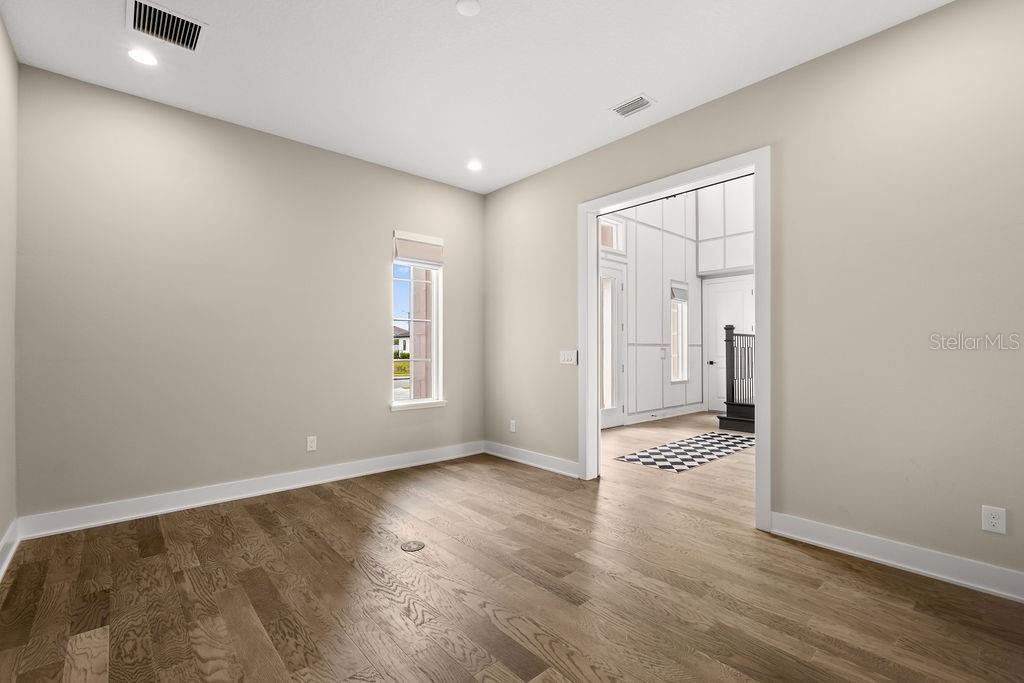 LAUREL POINTE PH 1 - Residential