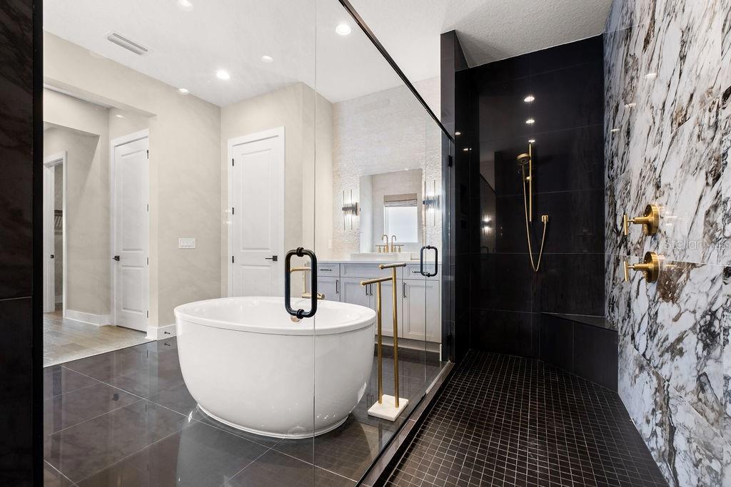 LAUREL POINTE PH 1 - Residential