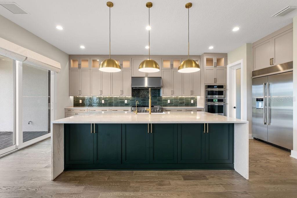 LAUREL POINTE PH 1 - Residential