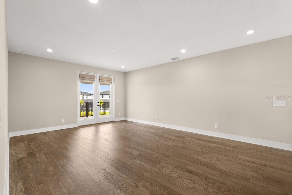 LAUREL POINTE PH 1 - Residential