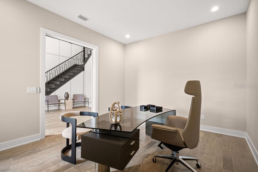 LAUREL POINTE PH 1 - Residential