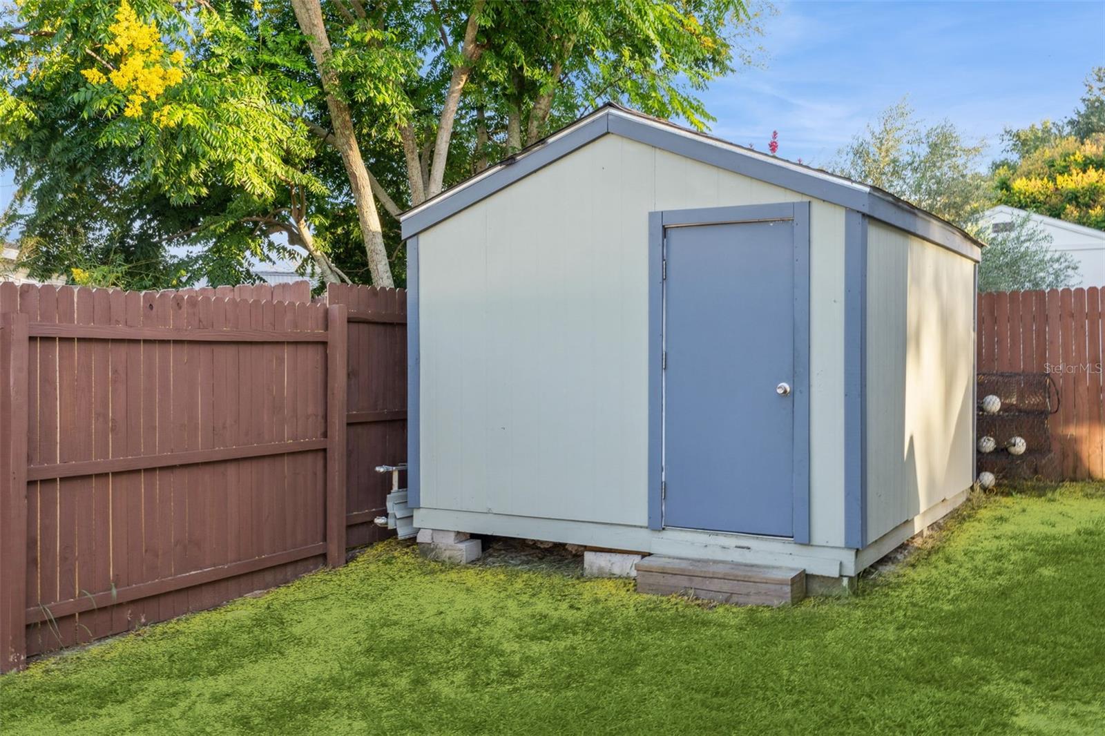 MONTVERDE HILLS - Residential