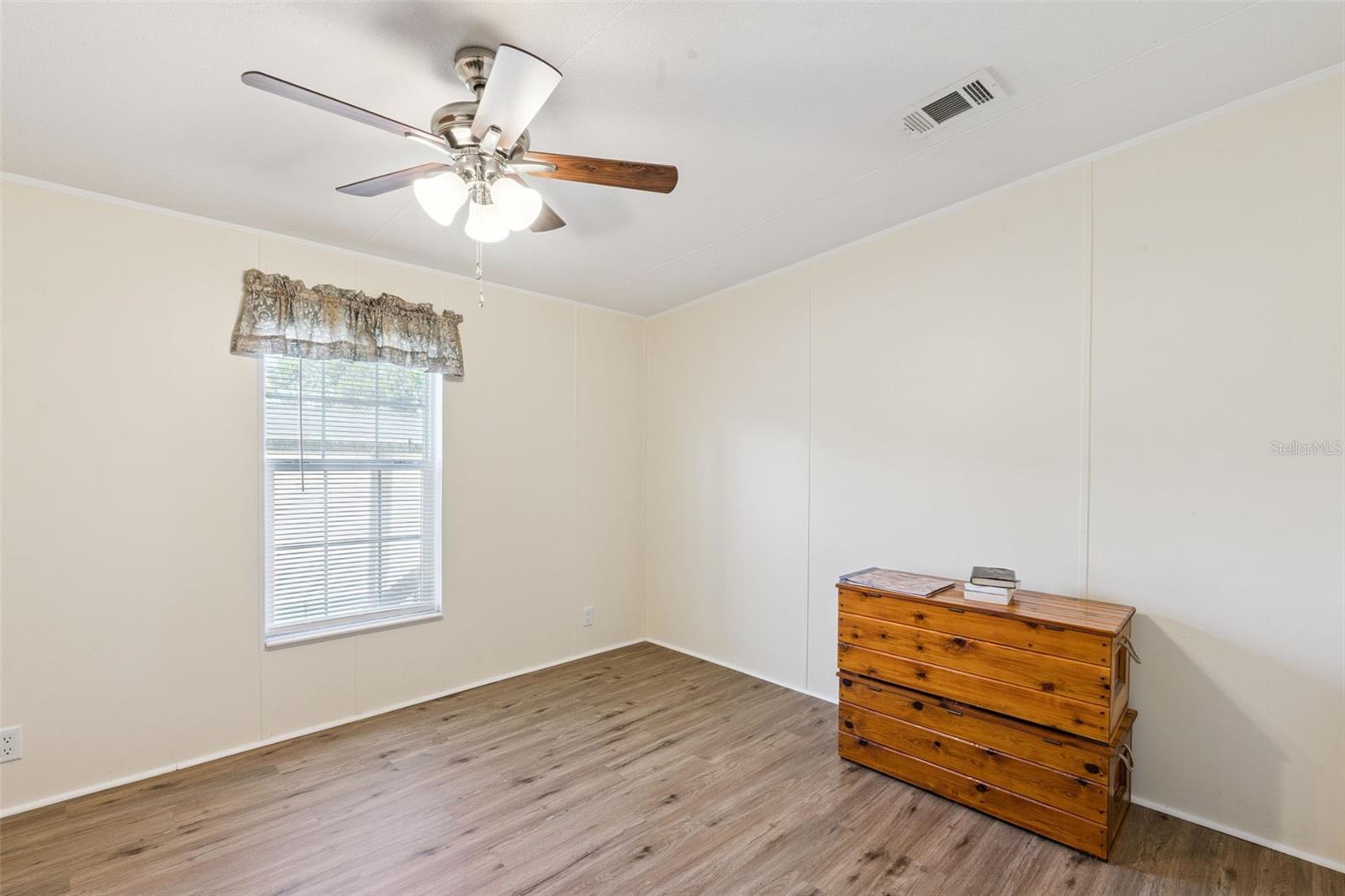 MONTVERDE HILLS - Residential