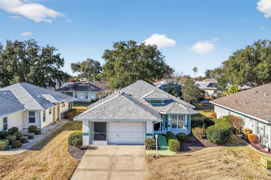 Photo of 21743 King John Street, Leesburg, FL 34748 (MLS # G5107991)