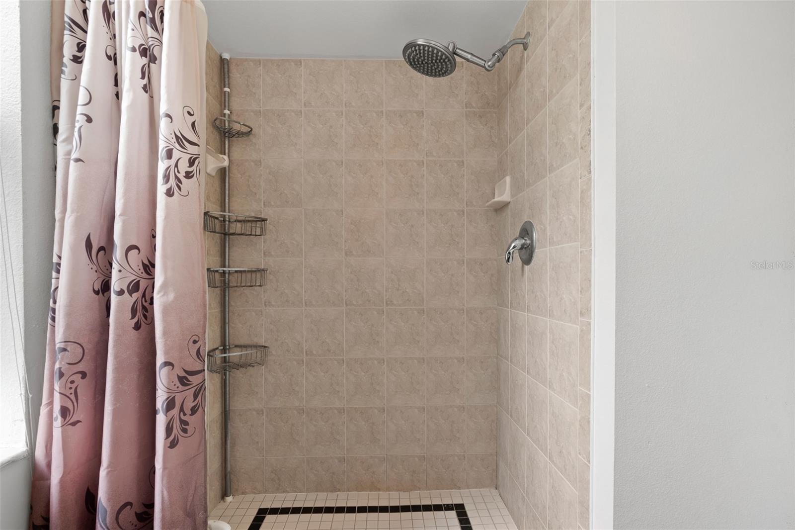 PRISTINE PLACE PH 3 - Residential