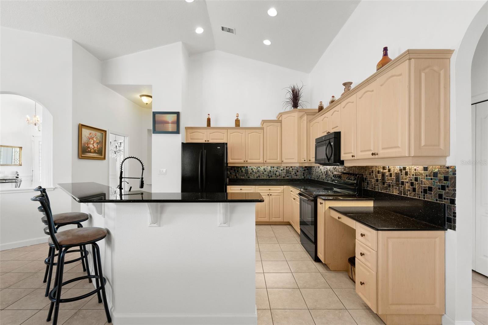 PRISTINE PLACE PH 3 - Residential