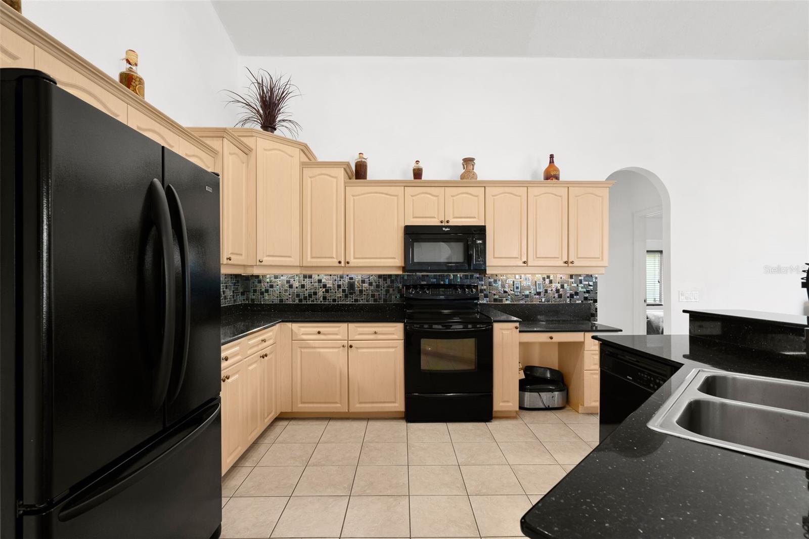 PRISTINE PLACE PH 3 - Residential