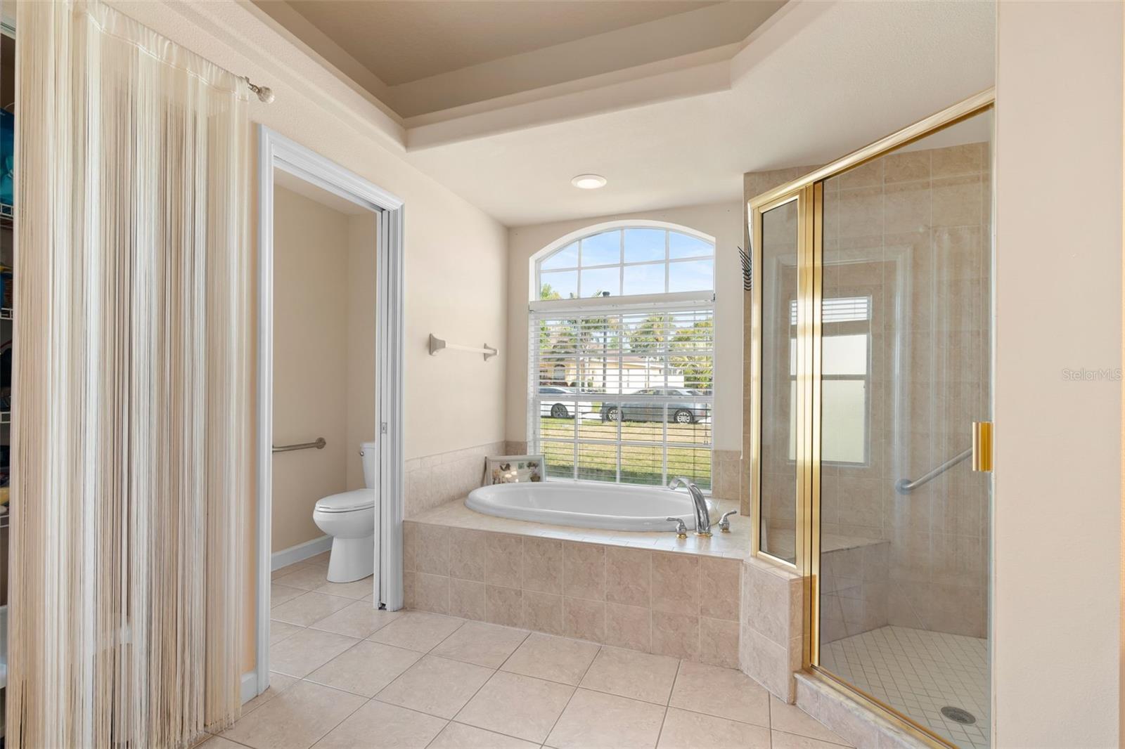 PRISTINE PLACE PH 3 - Residential