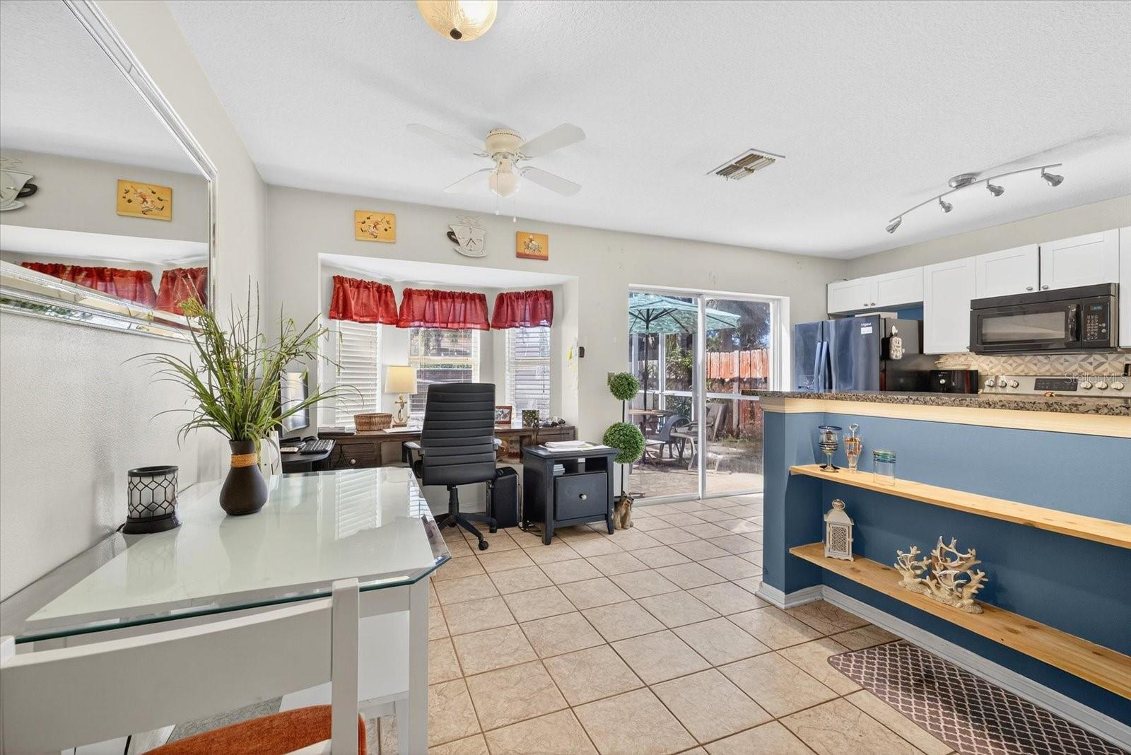 THOUSAND OAKS MULTI FAMILY - Residential