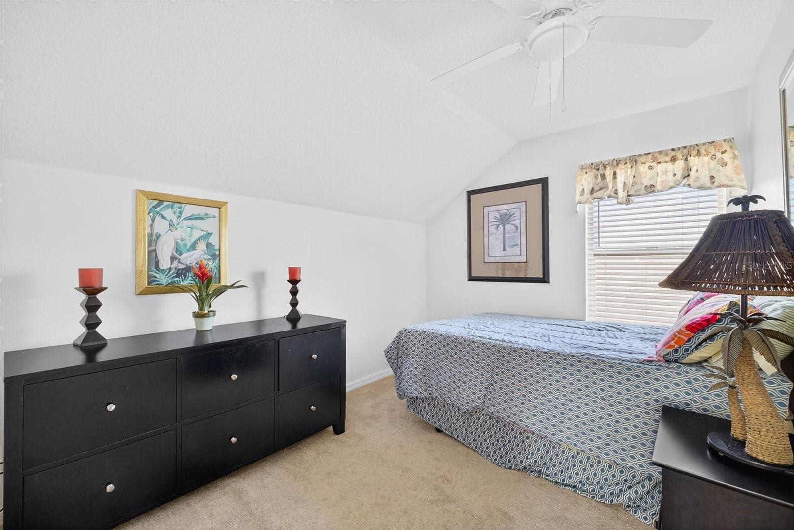 THOUSAND OAKS MULTI FAMILY - Residential