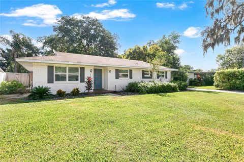 Photo of 637 Magnolia Drive, Maitland, FL 32751 (MLS # O6333203)