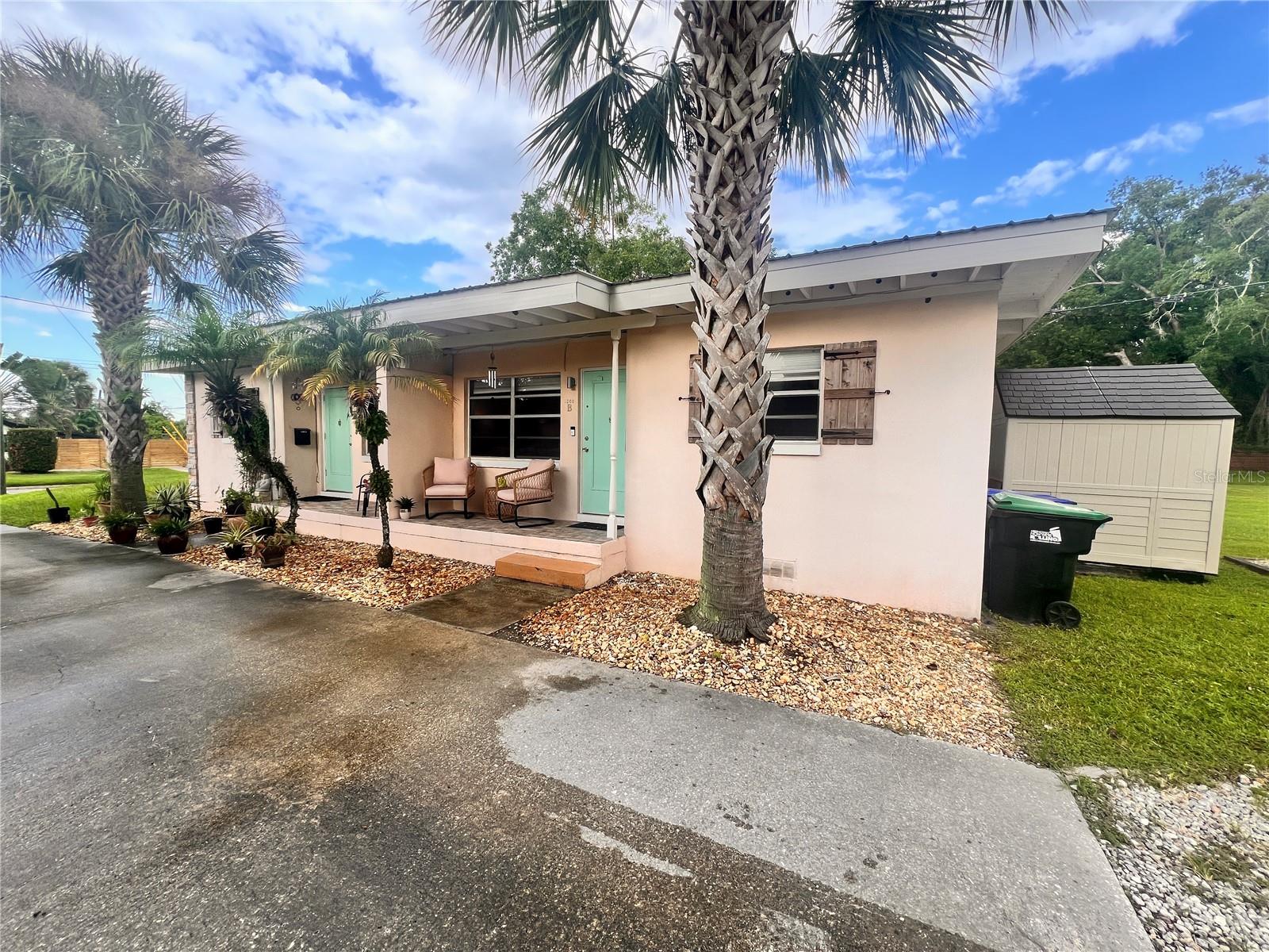 This charming 2-bedroom, 1-bathroom apartment offers comfortable living space in a prime Winter Park location. Situated just around the corner from Orlando and Orange Avenues, residents enjoy easy access to downtown Orlando, Florida Hospital's main campus, I-4, and a variety of dining and entertainment options that make Winter Park one of the most desirable places to live. The home features a flexible living room/kitchen combination, providing a cozy and functional layout. Act now! This one won't last long! All applicants are required to do a credit and background check. Renters insurance is required.