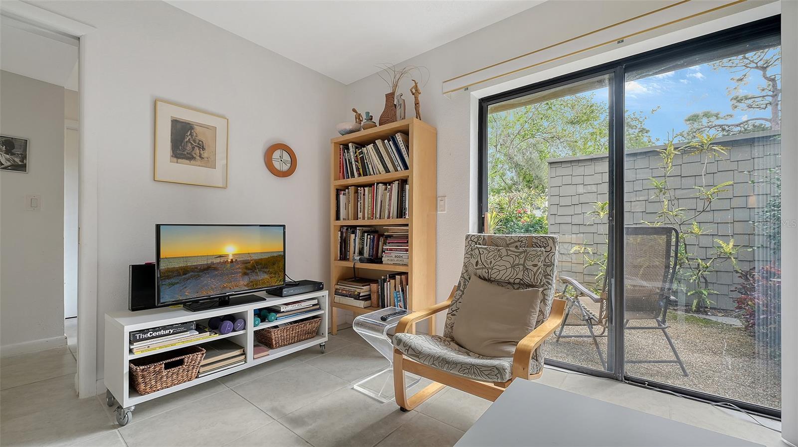 PELICAN COVE X - Residential