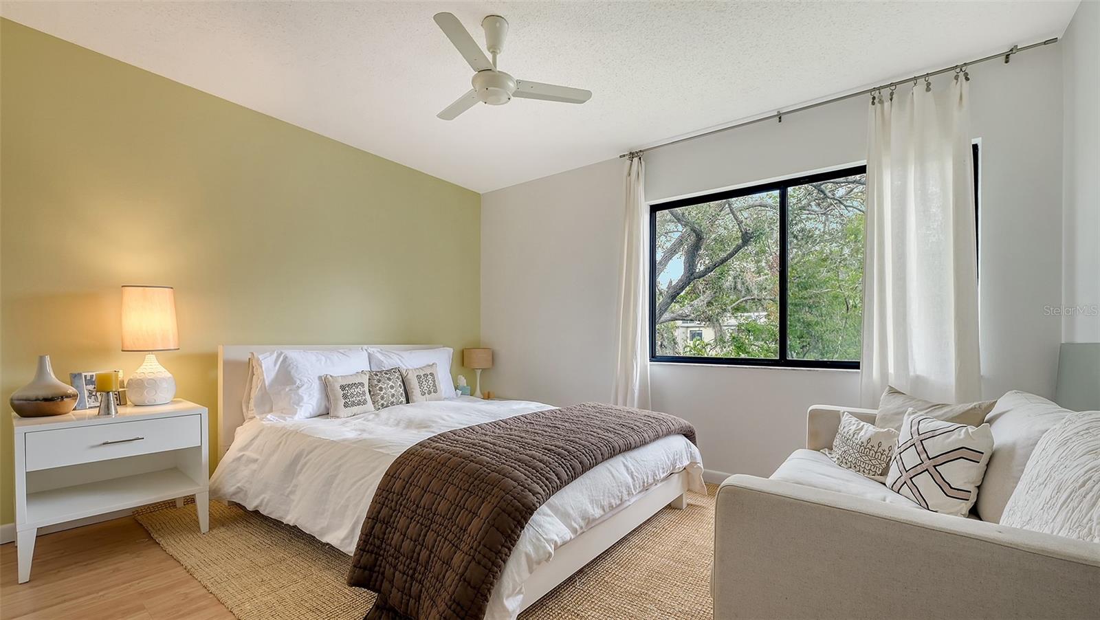 PELICAN COVE X - Residential