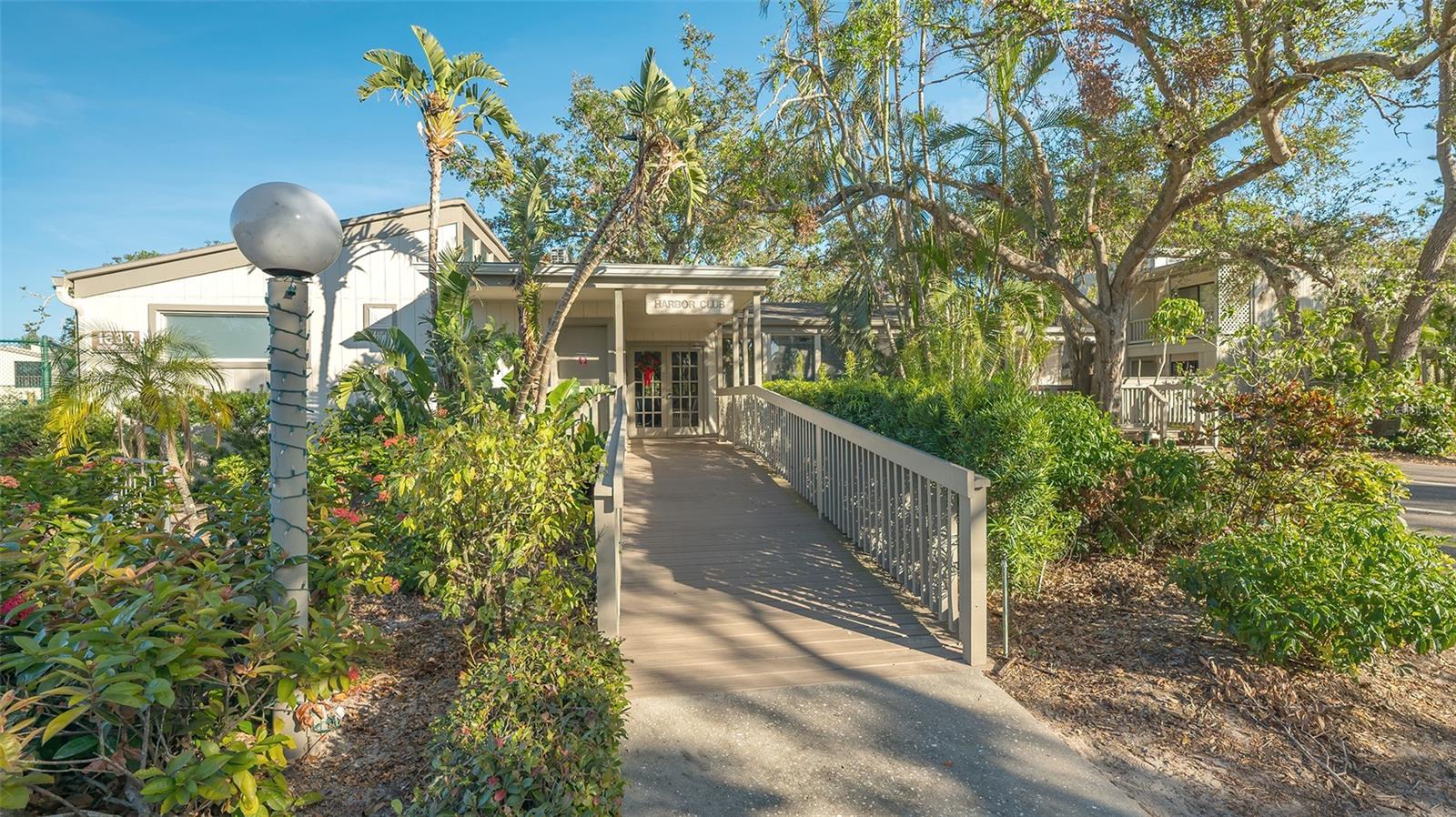 PELICAN COVE X - Residential