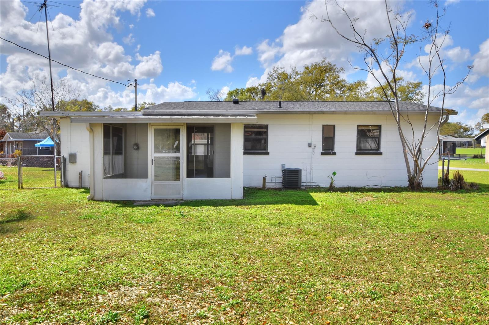 WOODLAND ESTATES PB 39 PG 29 - Residential