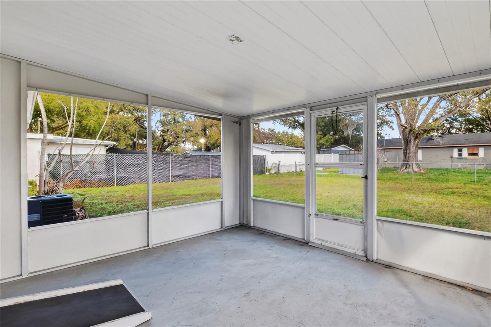 WOODLAND ESTATES PB 39 PG 29 - Residential