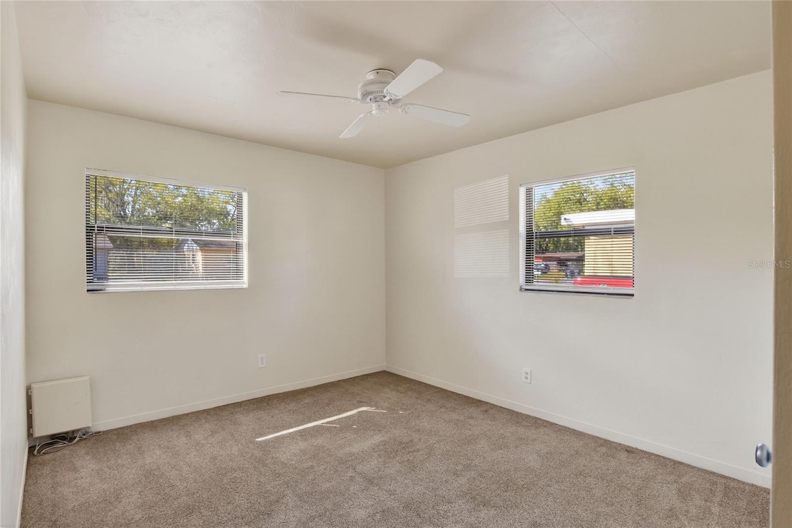 WOODLAND ESTATES PB 39 PG 29 - Residential