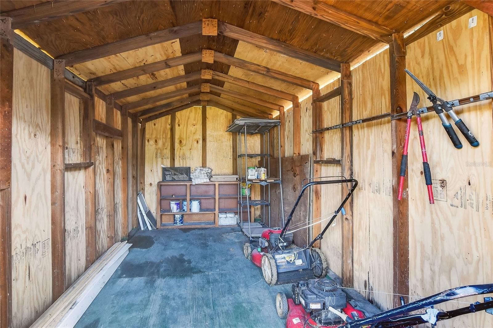 WOODLAND ESTATES PB 39 PG 29 - Residential