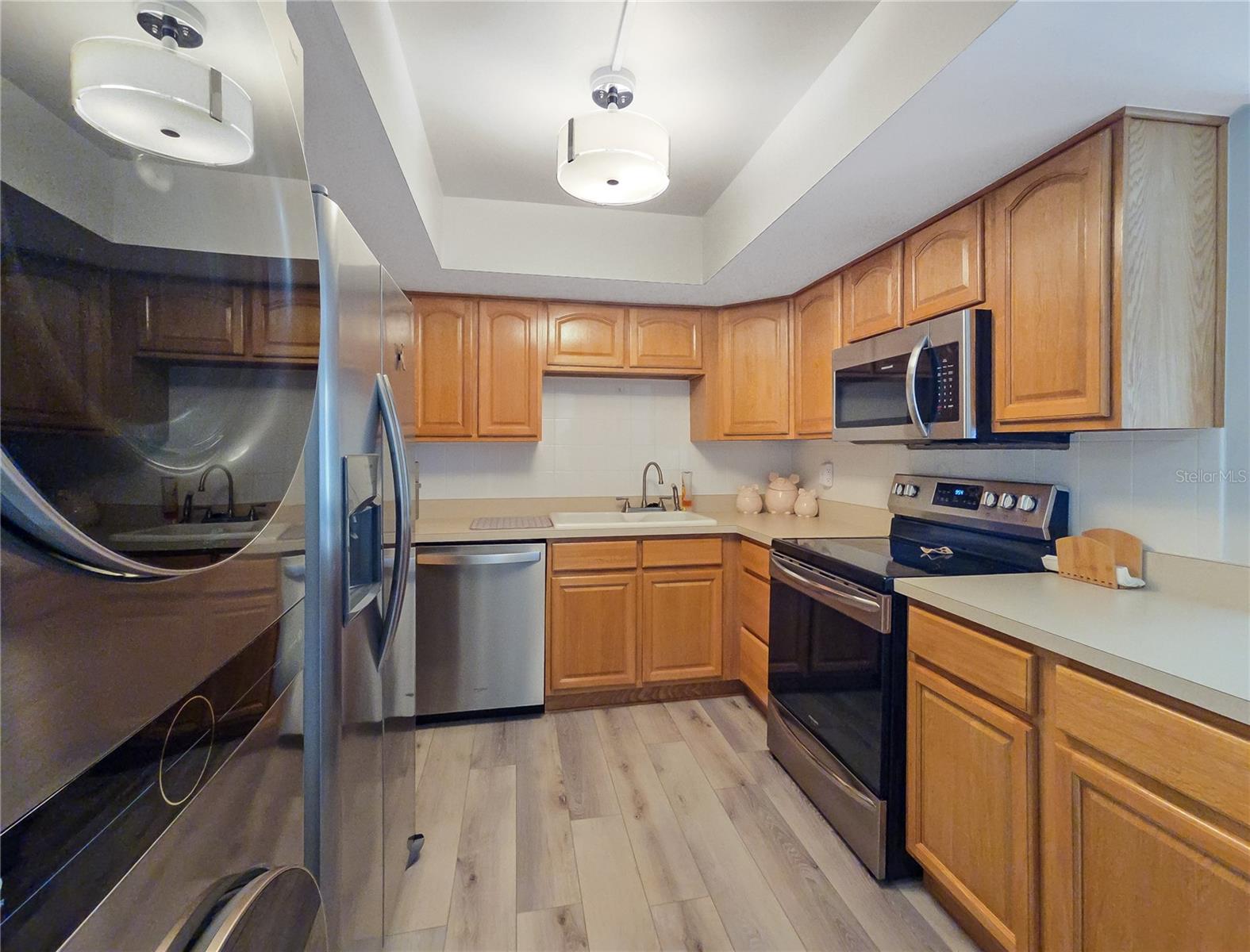 TWIN LAKES VILLAGE EAST CONDO - Residential