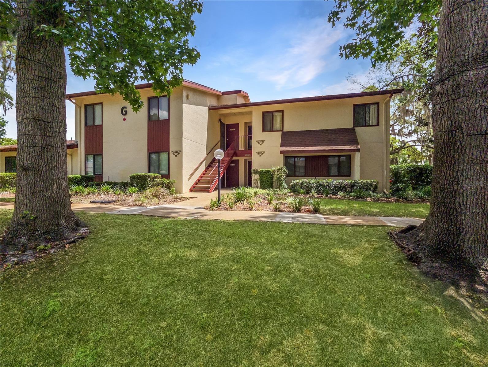 TWIN LAKES VILLAGE EAST CONDO - Residential