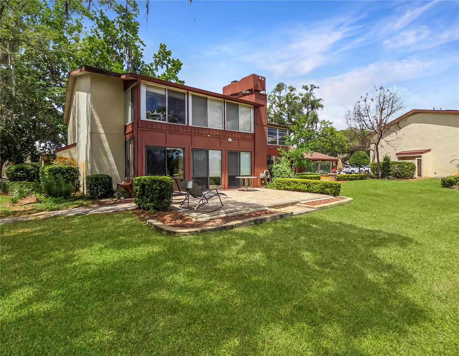 TWIN LAKES VILLAGE EAST CONDO - Residential