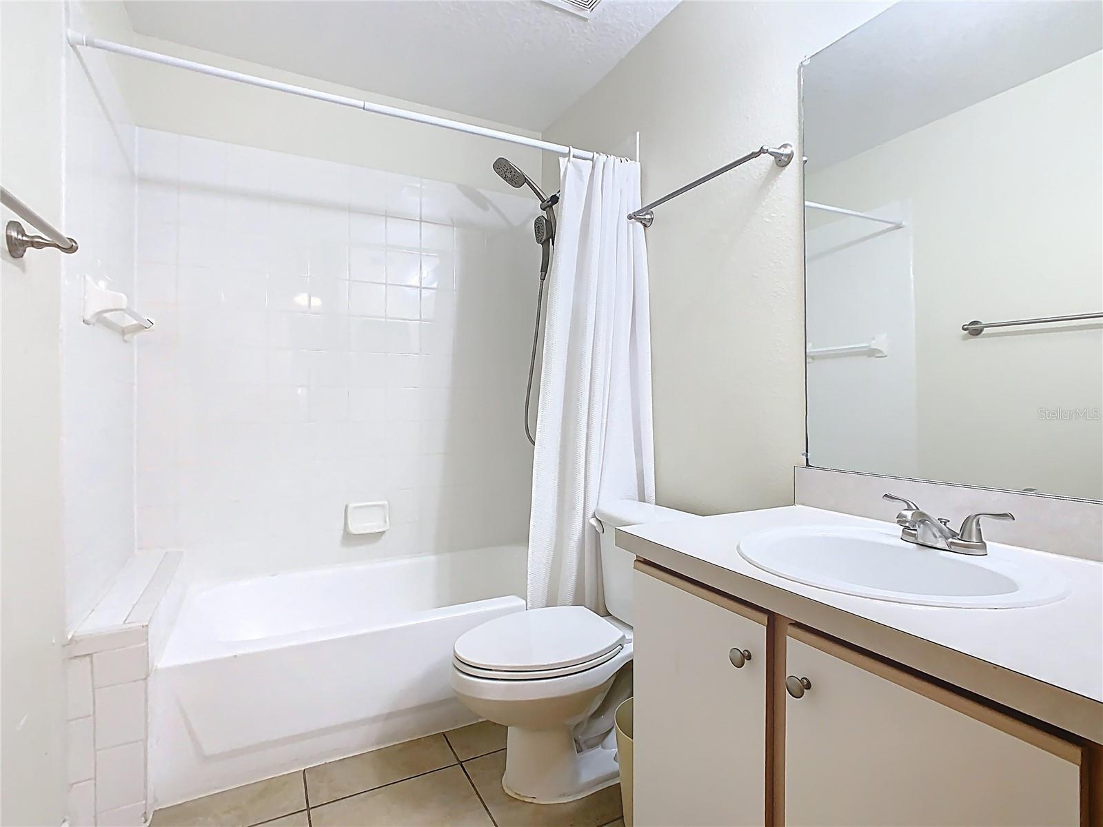 VILLAS AT ISLAND CLUB PH 2 BLDG U - Residential