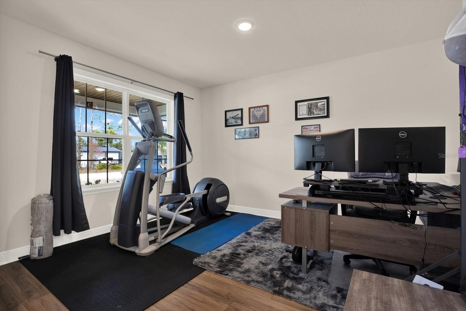 ROYAL HIGHLANDS - Residential