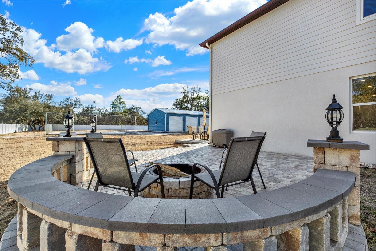 ROYAL HIGHLANDS - Residential