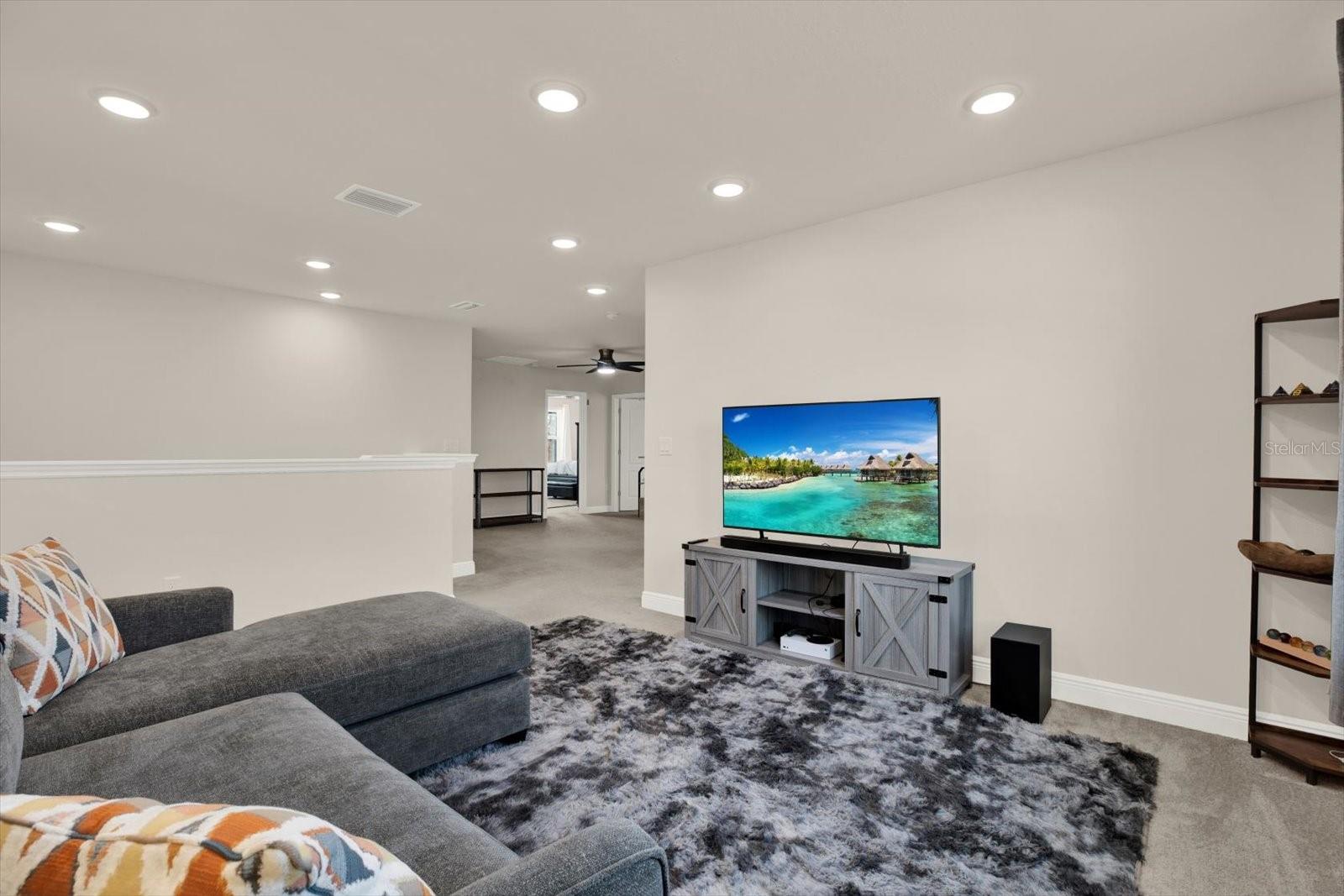 ROYAL HIGHLANDS - Residential