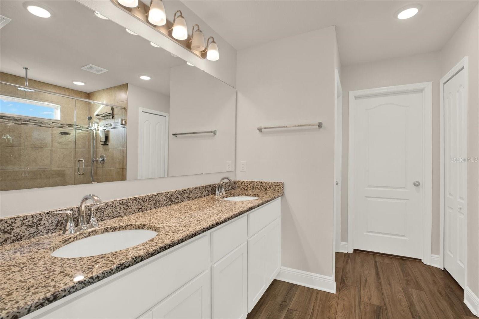 ROYAL HIGHLANDS - Residential